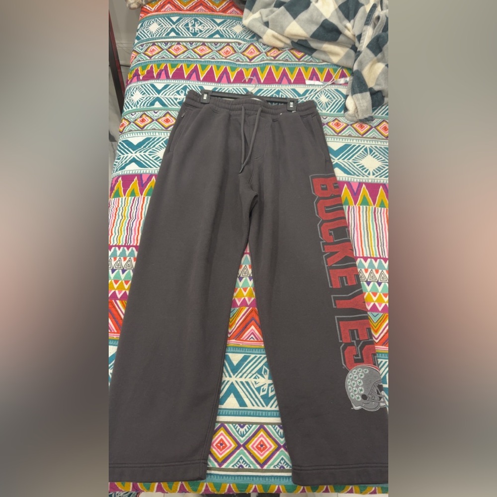 Hollister Midnight Black Sweatshirt